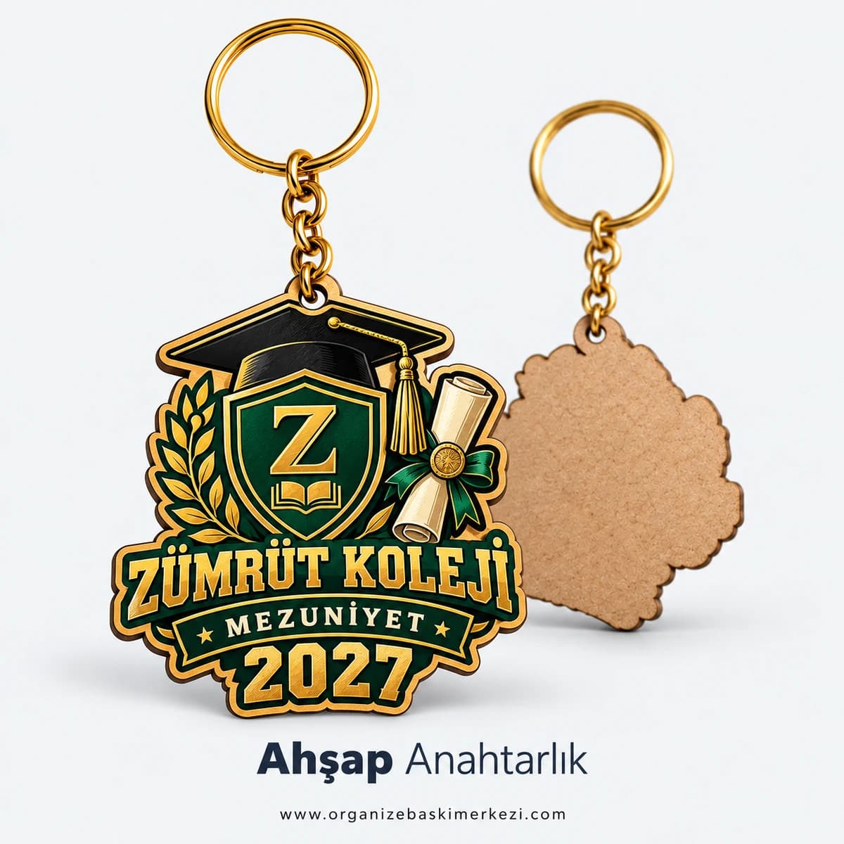 Eskişehir'de kolej mezuniyeti için kep figürlü ahşap hatıra anahtarlığı