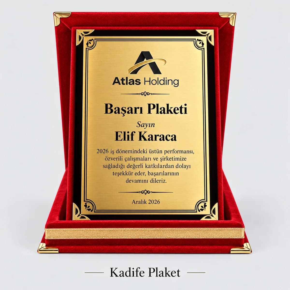 Kırmızı kadife kutulu başarı plaketi örneği